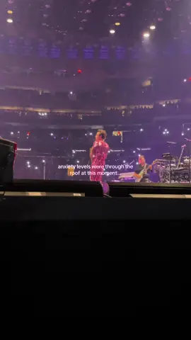 oh harry pls come back and give me an insane amount of anxiety again 🙏 #harrystyles #loveontour #hslot 
