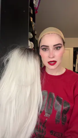 I HAVE WHITE HAIR!!!! #31daysofhalloween #mysteryjewlerygirl #trending #halloweencostume #mysteryjewelryjar 