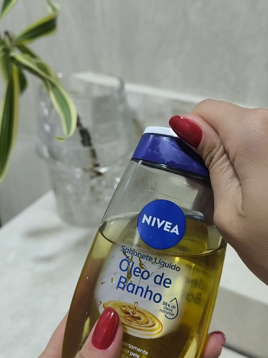 óleo de banho pra hidratar sua pele e deixar muito macia!  #niveabrasil #oleodebanho #banhopremium #banho #pelehidratada 