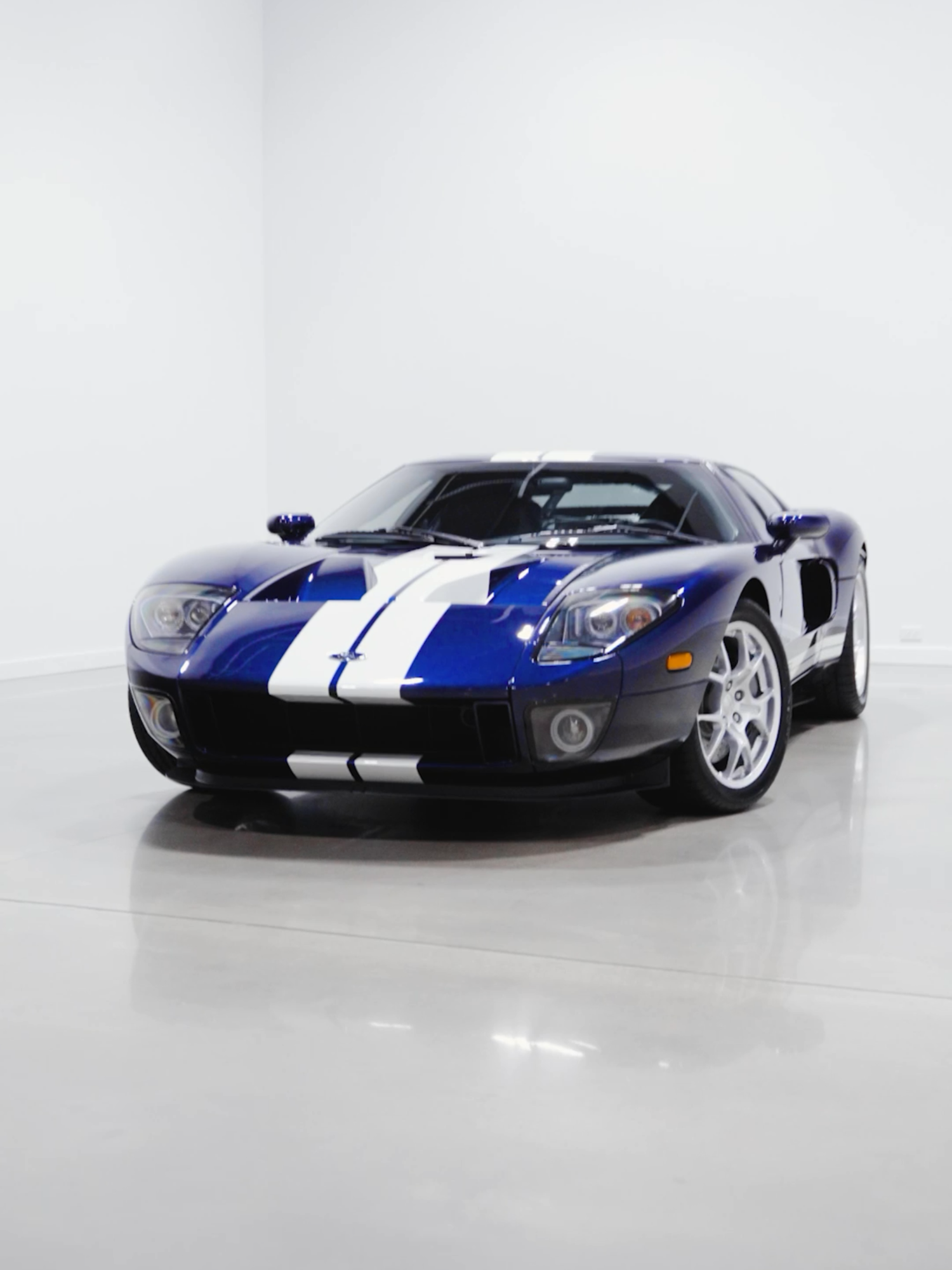 2005 Ford GT FOR SALE ‼️ Exterior: Midnight Blue with White Stripes 🟦⬜️ Interior: Black Leather Painted Racing stripes 🏎️ Grey painted calipers.◻️ BBS Wheels. 🛞 Car cover, window sticker, owners manuals, 2 keys, etc. One Owner car since new‼️ Tons of Documentation included with the car. Just Fully Serviced. Lots of service history also included. Brand new tires just installed. 2025 Date Codes. 6481 Miles $529,980 You can view our inventory on our website at eliteautosllc.com!!💻 Questions??? Call OR Text SHELBY at 8709318004.📲 #fordgt