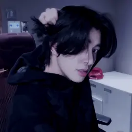 heh.. sorry the transition was too good i had to use #jake #jakeenhypen #jakeedit #kpop #puphees 