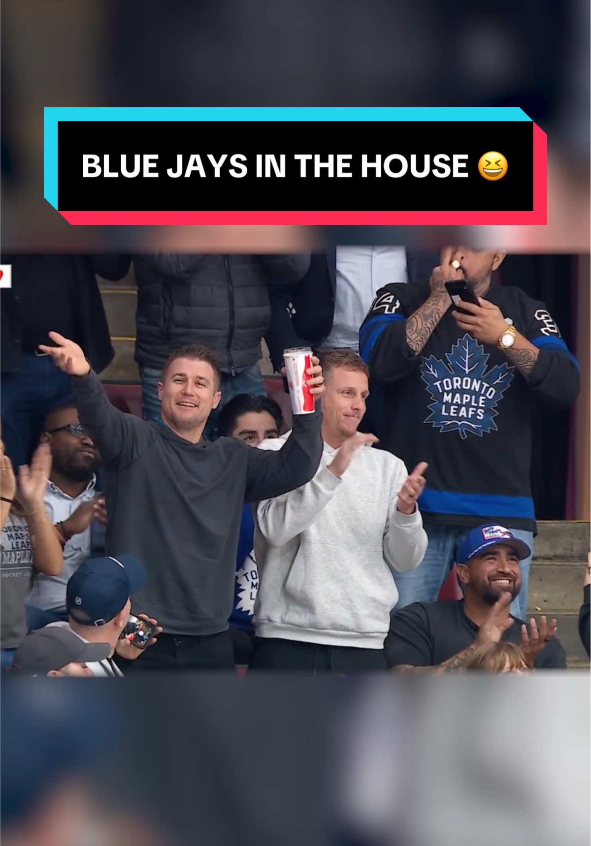 Blue Jays 🤝 Maple Leafs #NHL #MLB #WorldSeries #BlueJays #TorontoMapleLeafs 