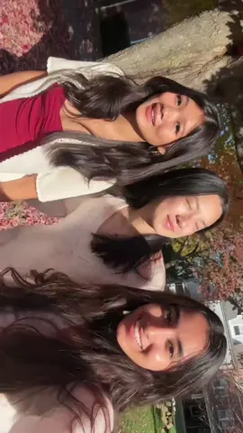 I love gilmore girls  @Amy Khaing💗 @alisha 