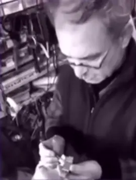 تقدر ترجعلي من العمر ساعات 🥹