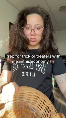 I’m sure my house will be a hit this year 🫶🏼 #trickortreat  #halloween #fyp #relatable 