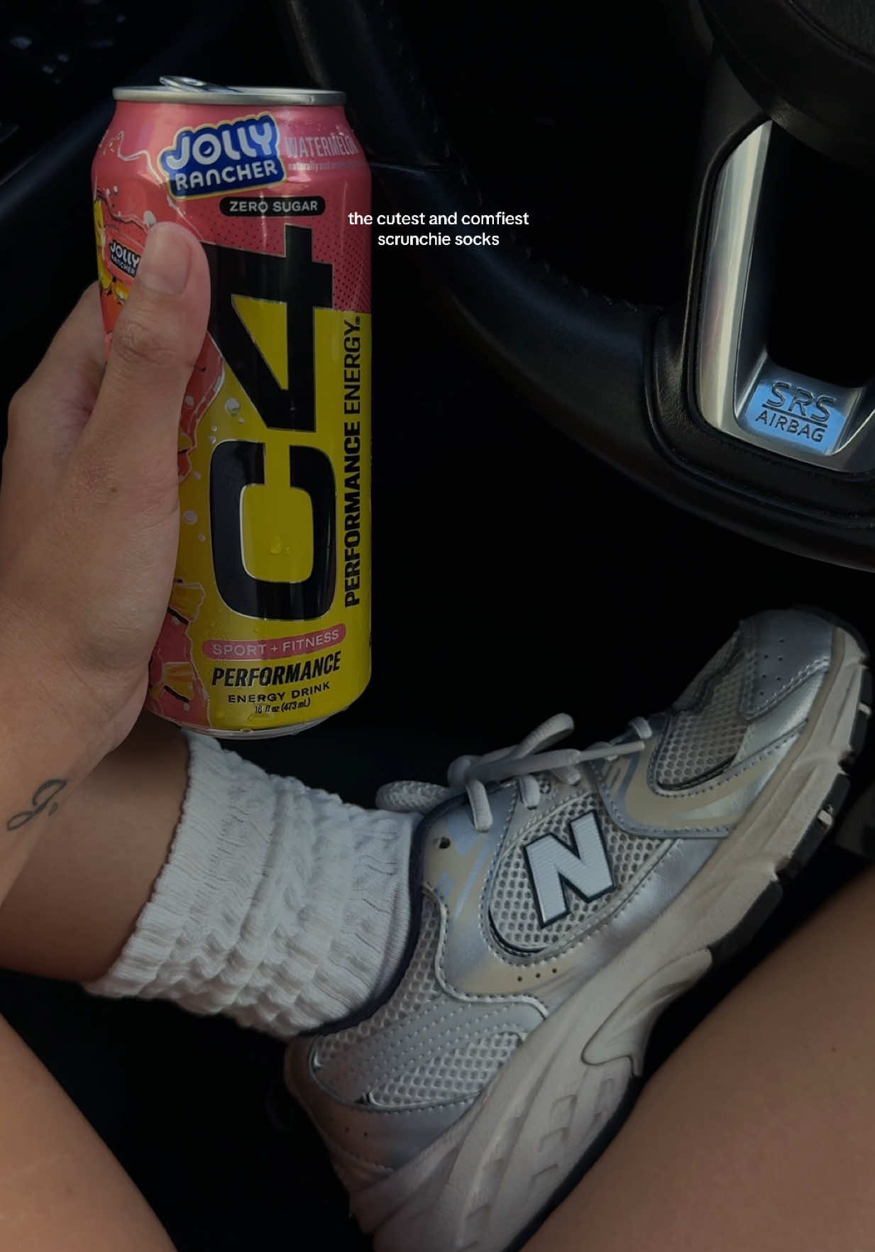 the cutest scrunchie socks, sold in a pack of 9 🥰 perfectly cozy for fall and sooo cute for gym days 🍂✨ #tiktokshopfinds #falldealsforyou #falloutfits #cozysocks #creatorsearchinsights 