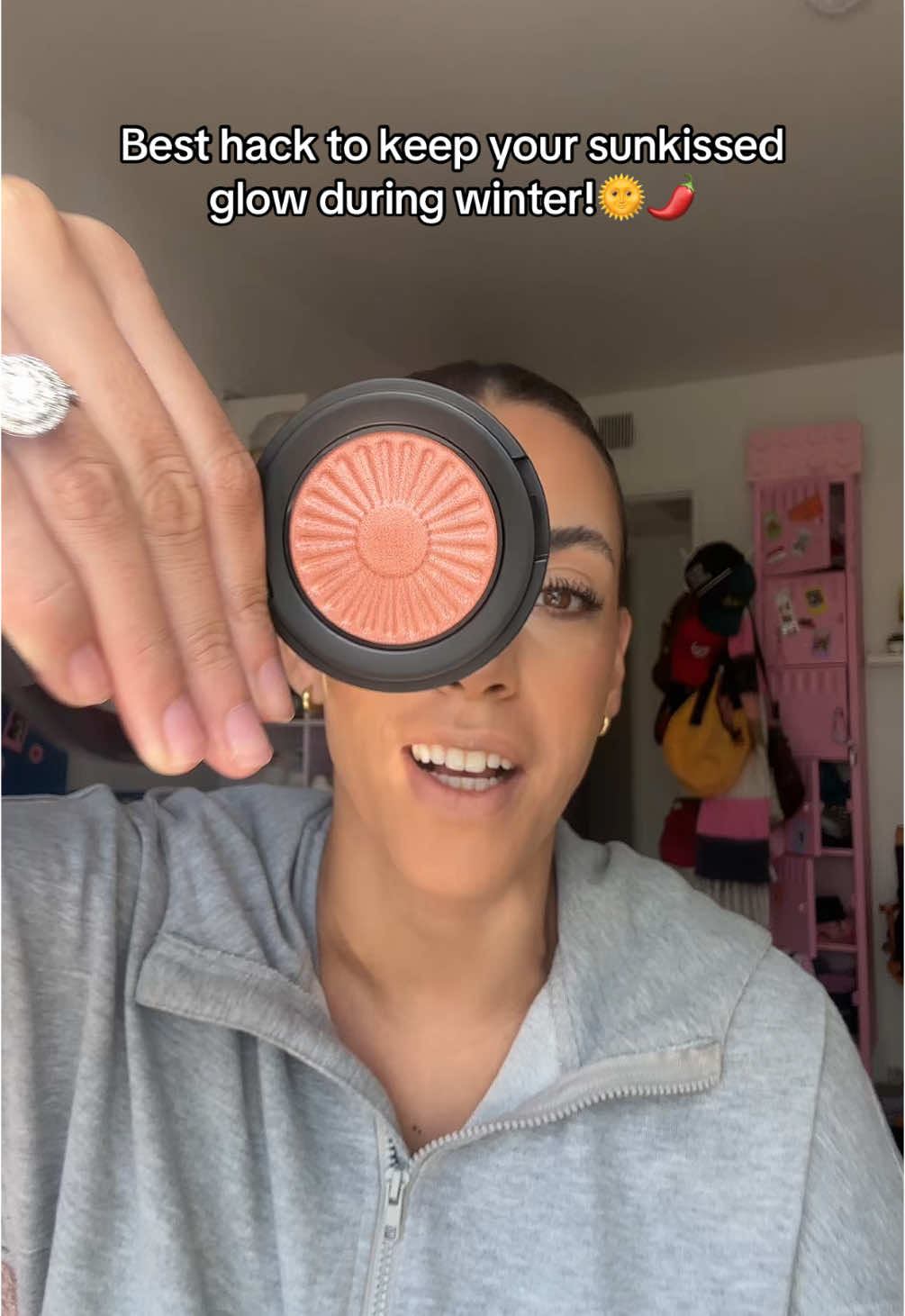 Because being pastey during winter is NOT the move! @bareMinerals has our back with their blonzer! I’m using shade kiss of copper and it’s perfect for a sunkissed skin look! #bareminerals #baremineralsmakeup #blonzer #sunkissedmakeup #glowymakeup #blush #bronzer #tiktokshopcosmetics #tiktokshopcreatorpicks #tiktokshopcybermonday #tiktokshopblackfriday 