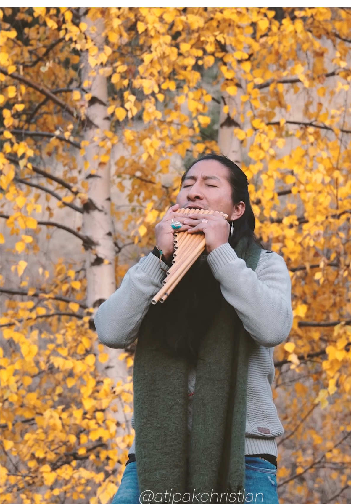 Flor Silvestre Amarilla 💛 - Atipak Christian with great feeling 🍁 #andeanmusic #zampoña #almaty 
