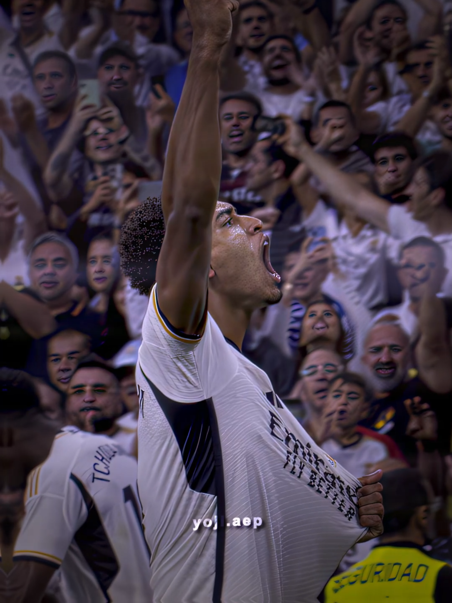 Bellingham x Azul 😍 // ib:@diazftbl2nd // #4k #quality #judebellingham #aftereffects #smoothedits