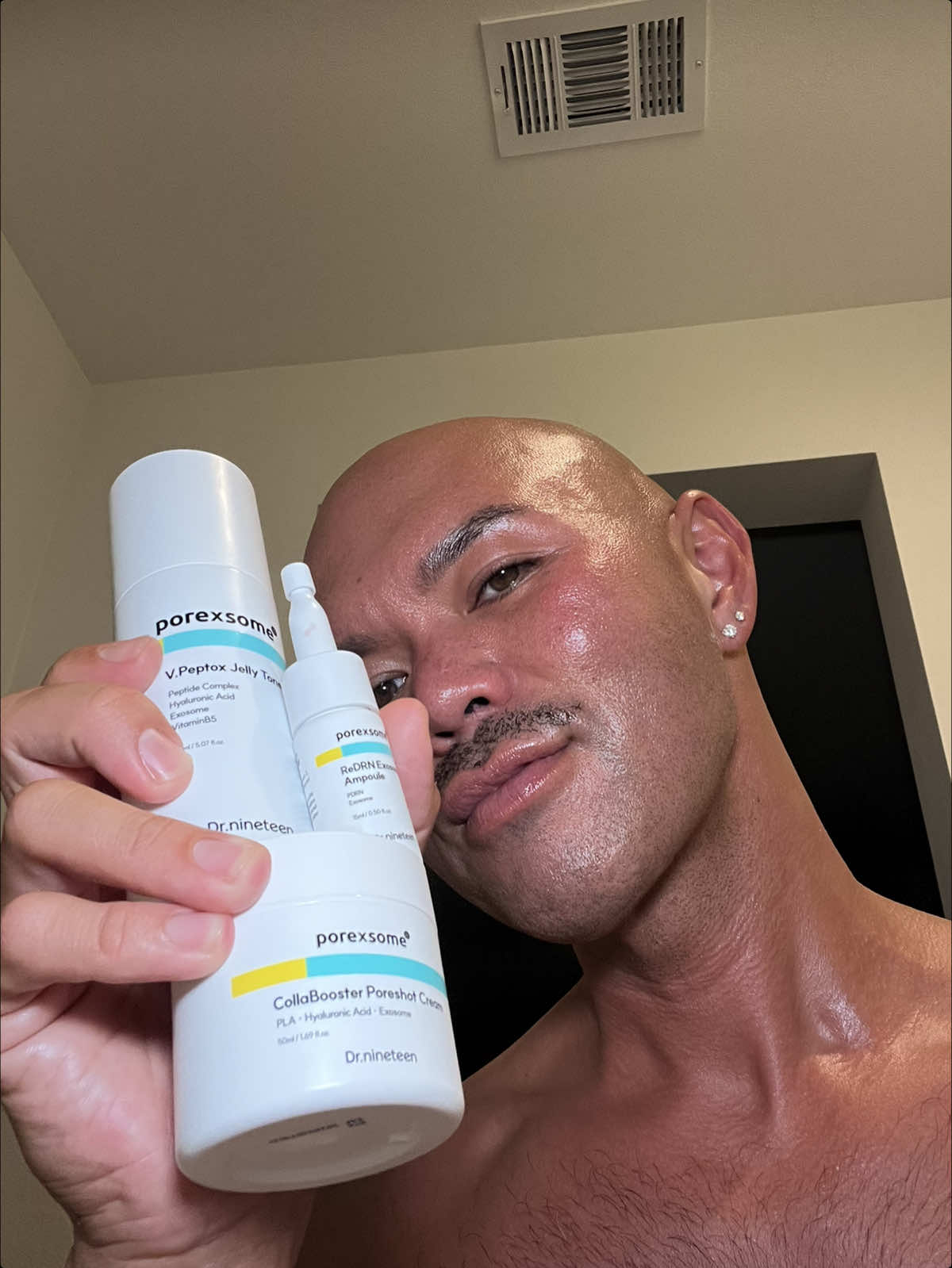 @Dr.nineteen 3 step #porexsome  1. V.Peptox jelly toner with #hyaluronic_acid #vitaminb5  2. ReDRN Exosome Ampoule 3. CollaBooster Poreshot Cream #kbeautyskincare #kbeauty   