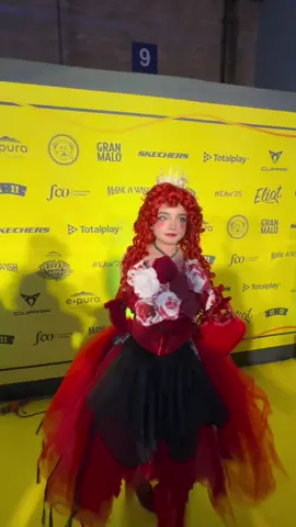 Outfit para los #eliotawards2025 @Eliot Store  Está inspirado en la reina roja 