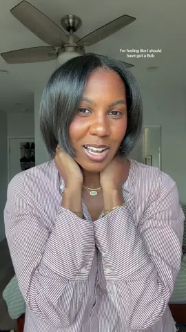 absolutely GAGGED. i wanna bob it but likkkeee the shrinkage would be unbearable for me. i’ve always wanted to live a straight natural life….  #straightnatural #blackgirlhair #hairtransformation #hairjourney #naturalhair 