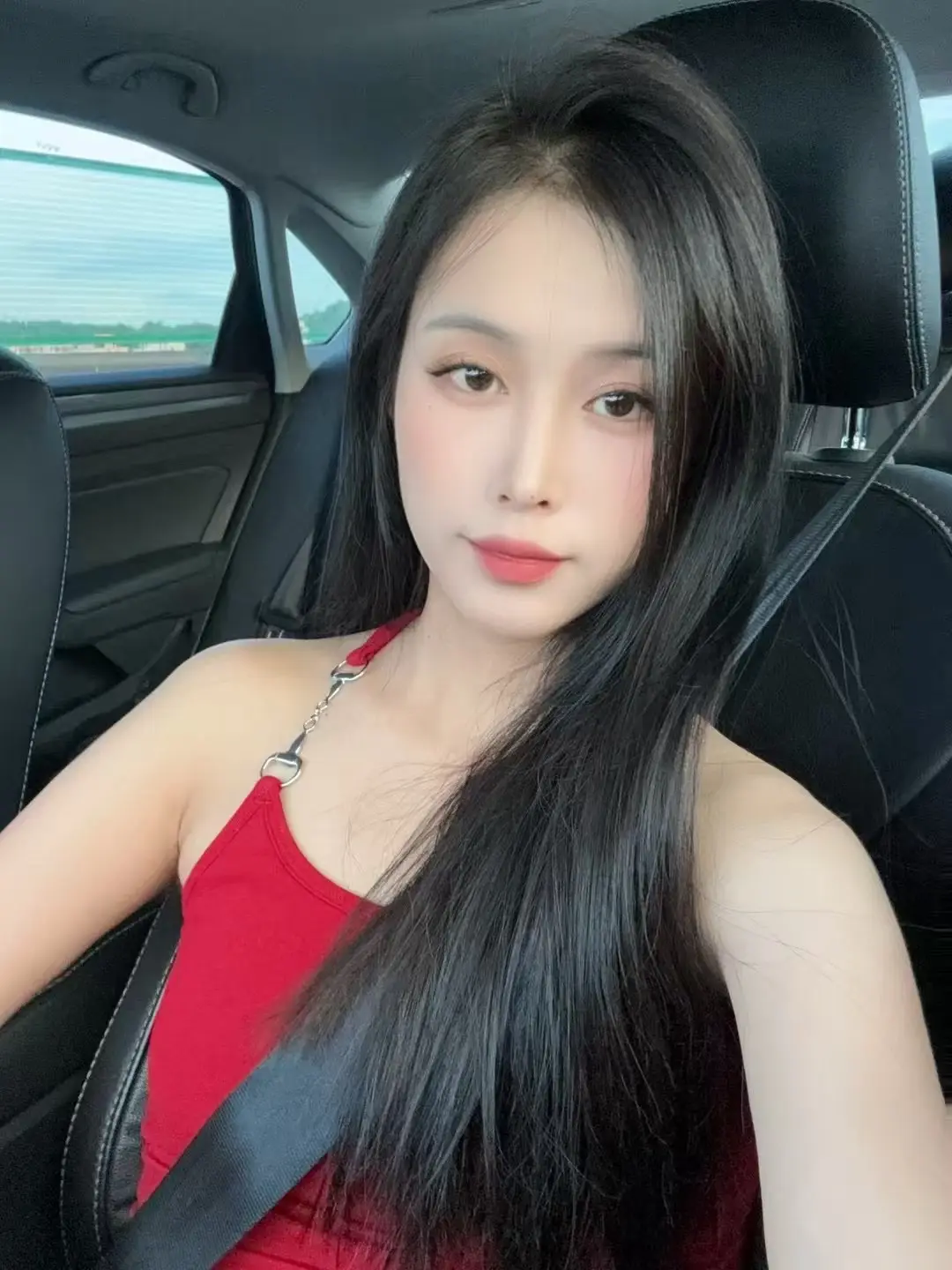 There is a crack in everything,that's how the light get in.#分享 #照片 