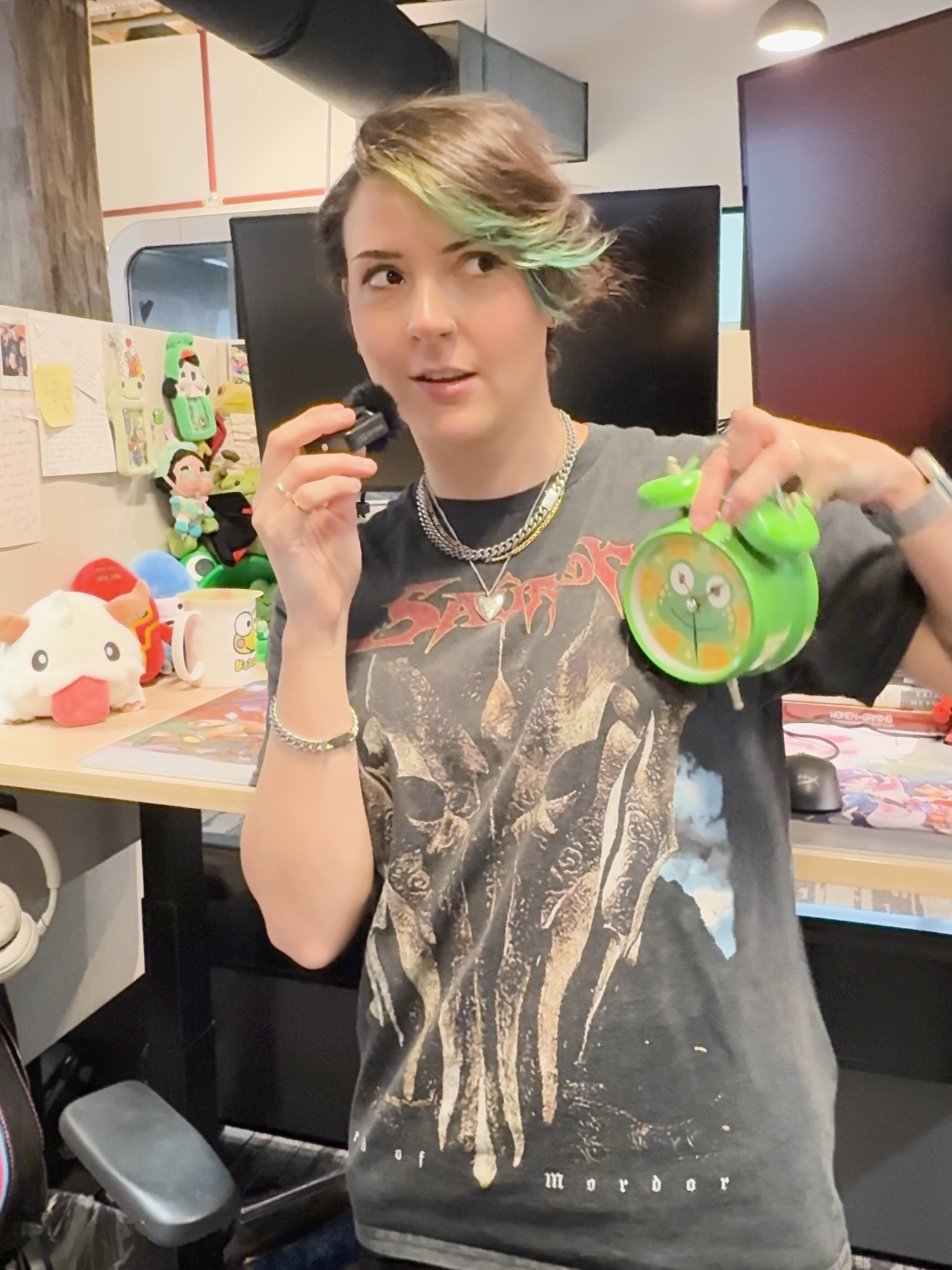 A desk tour from down under 🐸 #riotgames