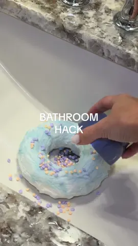 Bathroom lifehack #LifeHack #bathroom #useful #DIY #homehacks 