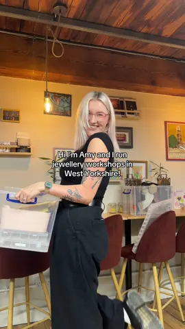 Jewellery making evenings and afternoons in Bradford and Leeds (and anywhere else that will have me👀)📍 Come make your own bracelet or necklace and add an unlimited amount of charms on over a glass of fizz or iced matcha🥂✨  The perfect activity for some girly time or come alone and make a new friend🫶🏻 #bradford #bradfordactivity #westyorkshire #shipley #baildon 