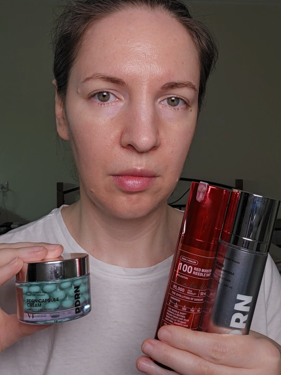 Simple Skincare Routine  Get a discount on YesStyle with my code BT011122 1️⃣ VT Cosmetics PDRN Glow Ampoule Ultra-light mist that instantly hydrates, brightens, and firms with ginseng-derived PDRN and niacinamide. A gentle glow booster for that fresh “glass skin” look anytime. 2️⃣ VT Cosmetics Red Booster Reedle Shot 100 Targets elasticity and radiance with Dragon’s Blood, centella, and ceramides. Tiny micro-spicules help the actives absorb better, making skin stronger and more even over time. 3️⃣ VT Cosmetics PDRN Capsule Cream 100 Refreshing and deeply nourishing gel-cream with PDRN capsules that melt into the skin, deeply hydrating and soothing while improving texture. Leaves skin calm, bouncy, and naturally glowy. #VTCosmetics #PDRN #CapsuleCream #ReedleShot #RedBooster @YesStyle @VTcosmetics_official 