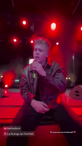 Charles chante sa nouvelle chanson en exclu et voici une petite partie 🌟🫶🏼... 👤 @charlesdoreoff @Alouette Radio 🫶🏼✨ 🎥 Via la Story insta de lindsaay85 ( Je Republie simplement 😉😁) #CharlesDore #CharlesStarAcademy #storyinstagram #emu #prt 