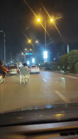 #karachi #pfypシ #foryoupage❤️❤️ #grownmyaccount #tiktokviral 50kefollower tikTokforyou Punjabchowrangi Karachi 