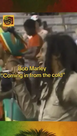 O retrovisor mostra onde estive… Mas o reggae me mostra pra onde vou.  #ReggaeVibes #EssênciaReggae #BobMarley #cominginfromthecold 
