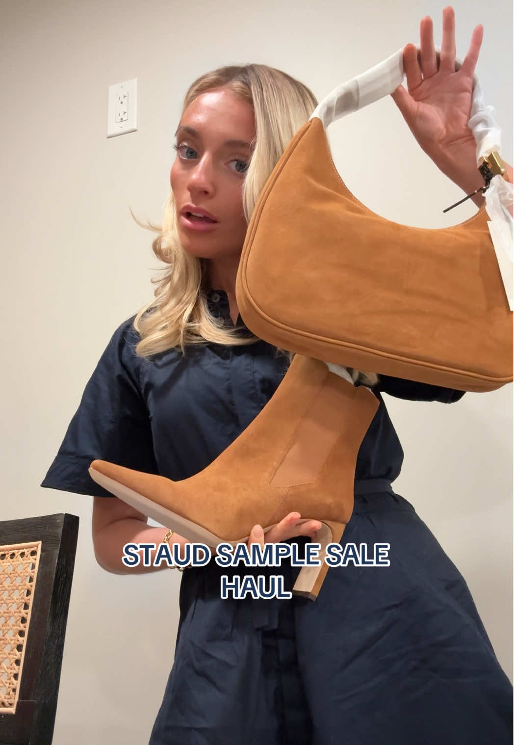 Stocked up on suede 🤎👜 @STAUD #staudsamplesale #staudbag #staudshoes #fall2025bags #fall2025shoes 
