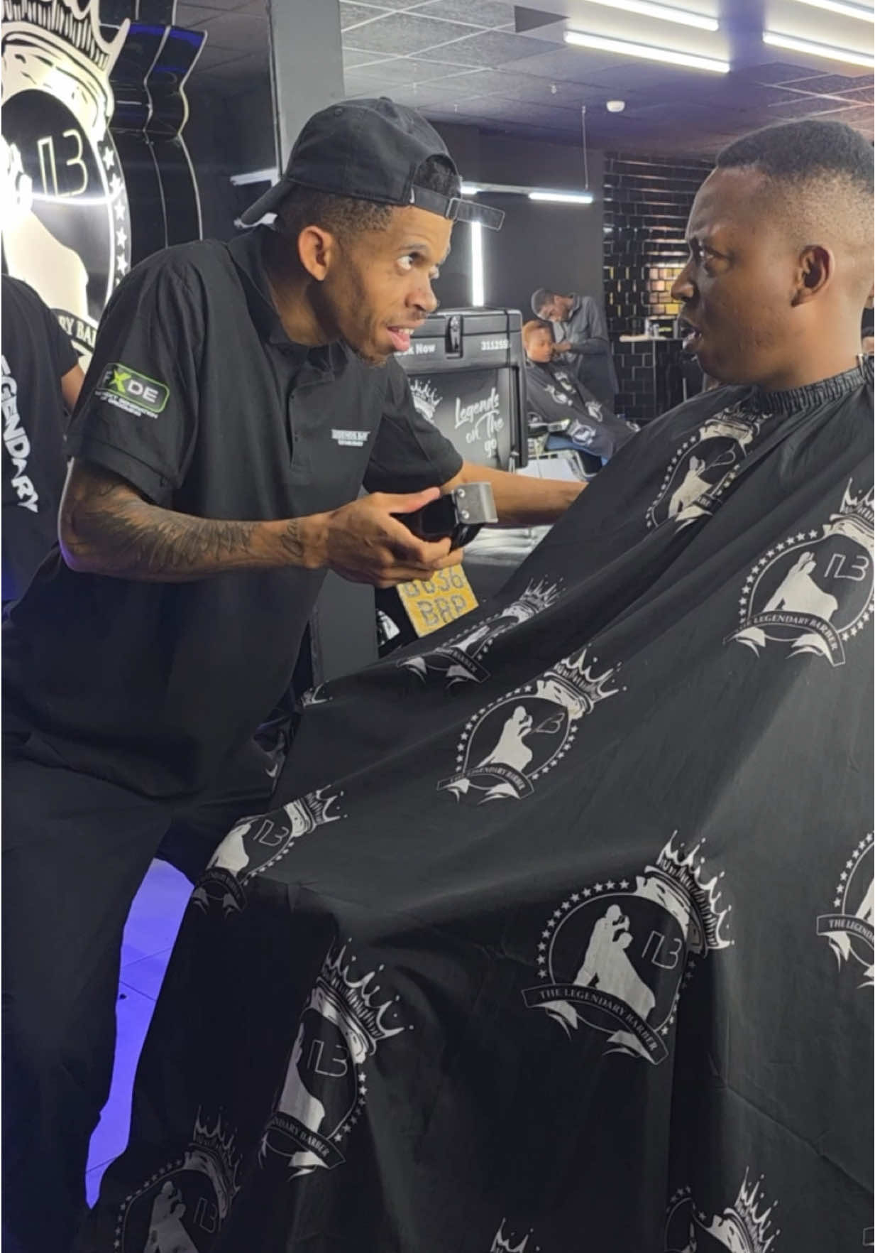 Something’s hot 🤣🥜 #williamlast_krm #motsetserepa @Legends Barbershop @Gino @trypsin.za 