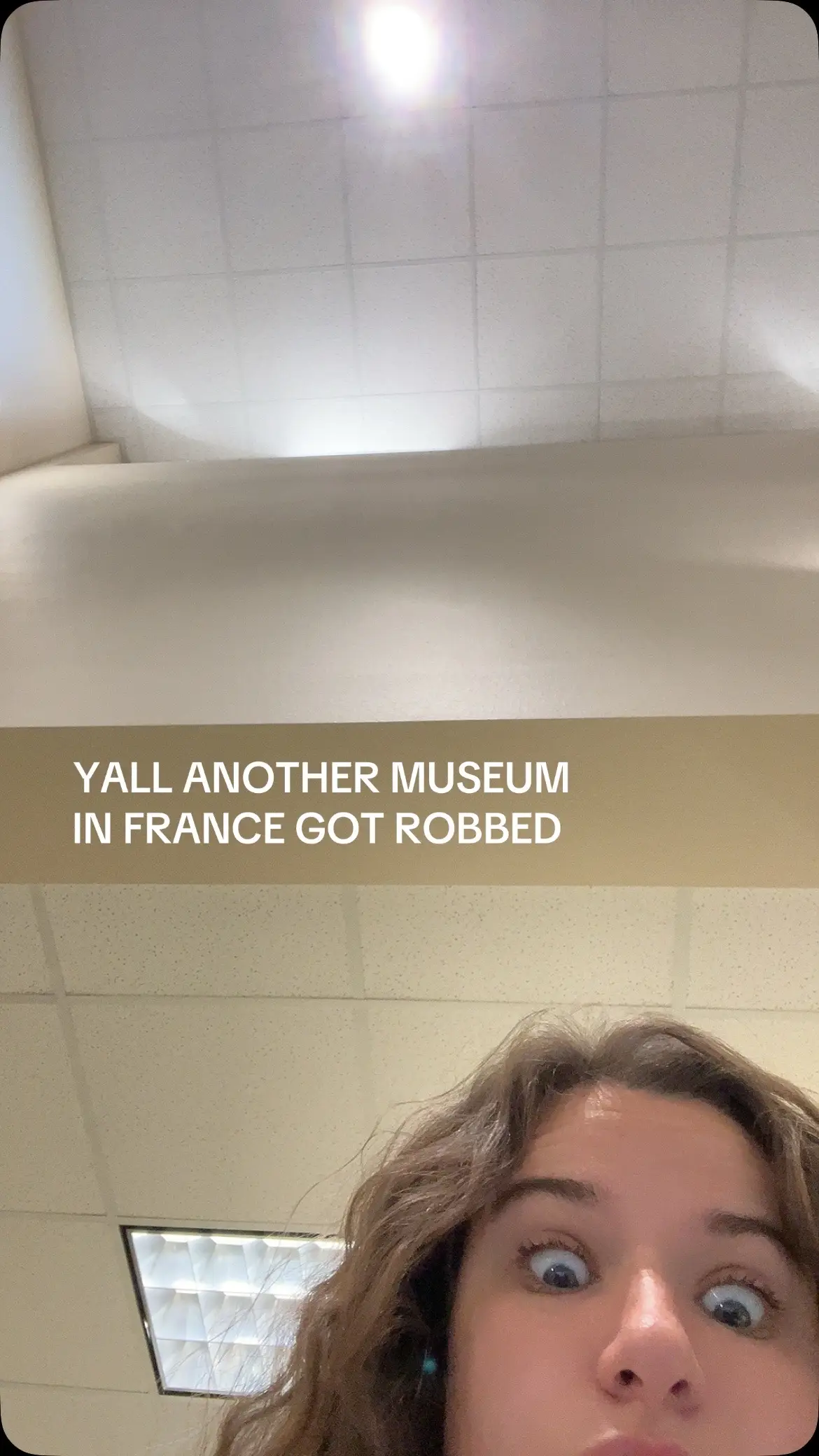 THEY HIT THE SECOND TOWER #fyp #louvre #louvremuseum #louvrerobbery 