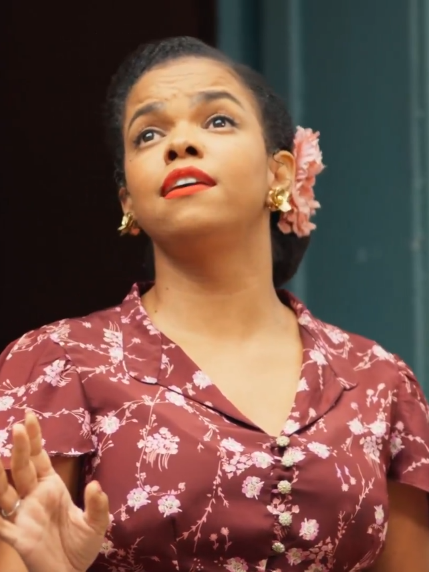 CASALZÃO QUE FALA? 😍 Dita cantando pro Candinho e ele todo feliz por sentir o amor dela 🥹🫶 #ÊtaMundoMelhor #Novelas #TVGlobo