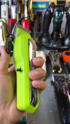 Alat cukur rambut terbaru kemei #kemei #kemeihairclipper #kemeiterbaru 