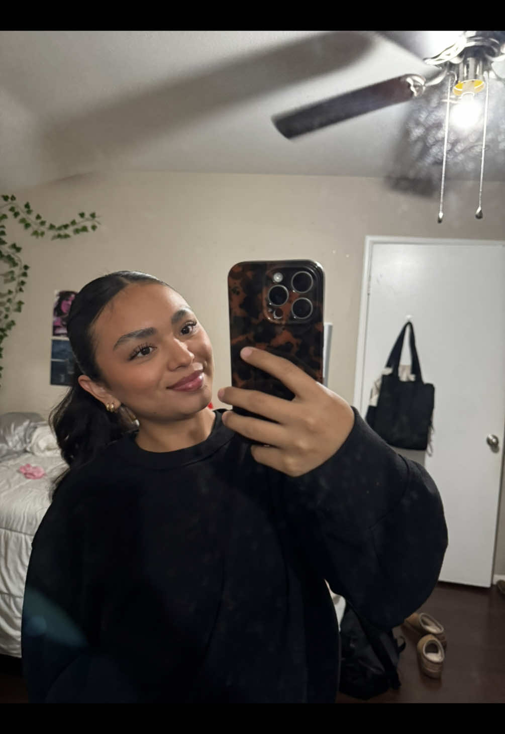 guys i need a phone with more storage ugh #grwm #grwmforwork #starbucksbarista #fyp @Naturium @Maybelline NY @Good Molecules @COVERGIRL @e.l.f. Cosmetics @Glow Recipe @Saie @Huda Beauty 