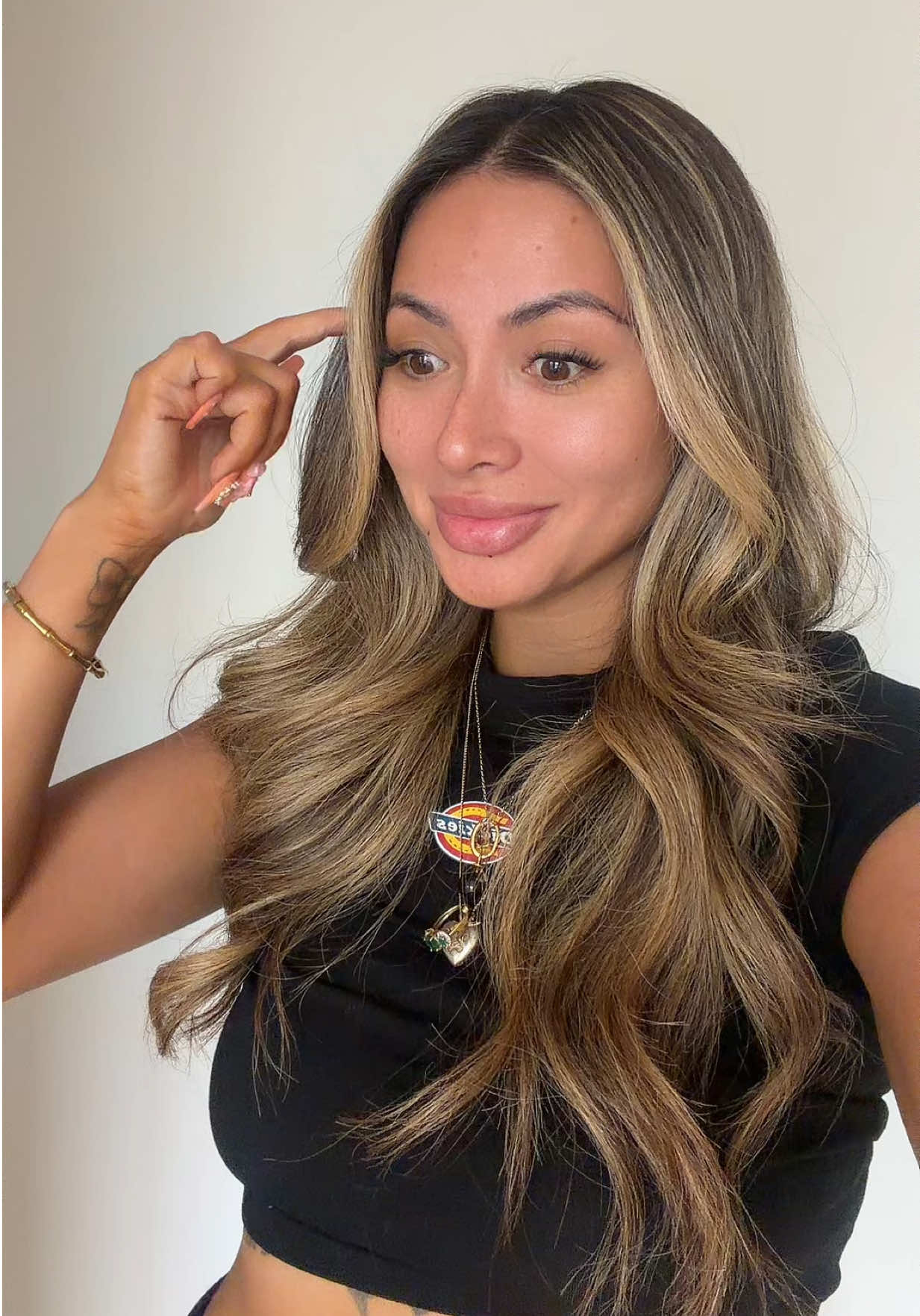 hide ur uncles cause spirit says the girlies are just about fried and cooked and we’re coming out of the ovennnnn (tan hands included) #HealingJourney #shadowwork #discernment 