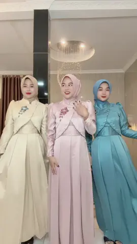 Warna cantik cantik ini gak kalah bagusnya dengan warna lain.karna warna ini membuat look anggun,kalem,dan feminim #fyppppppppppppppppppppppp #bajulebaran #setelan #promomakangajian 