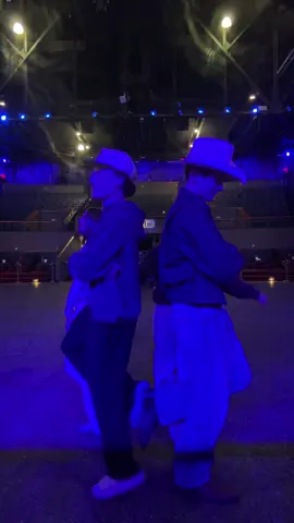 we are very blue!! @Maddox Batson @kaido Lee Roberts @leah 