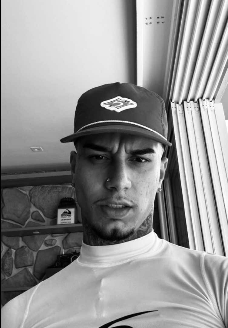 777 | Não tinha nada e me sentia incrível - invisível pt.2 • Veigh | #tipografia #foryoupage #foryou #fyp #veigh 