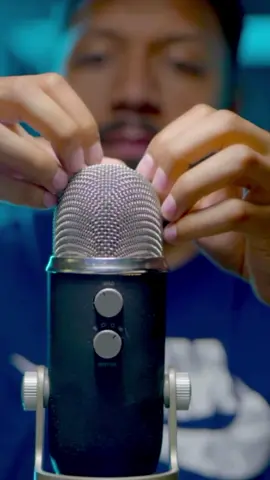 mic scratching asmr