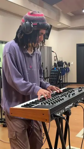 ‘Colours’ with @berj  Dropping 10/31 … Here’s a taste 👅  Presave in biooooooo 🎃 🎨   #drums #synth 