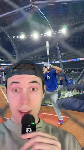 if you search up “mlb world series” your entire screen will turn blue…