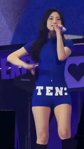 OMG dahyun body😳💘 #twice #dahyun 