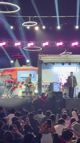 #nadhifbasalamah #bergemasampaiselamanya #lyrics 