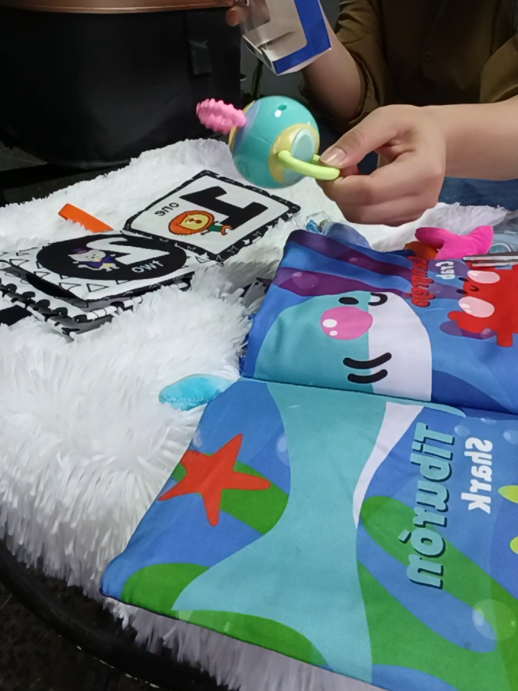 ​✨ ¡EL UNBOXING MÁS TIERNO! ✨ Juguetes Sensoriales y Accesorios Esenciales para mi Bebé (0-6M) #unboxingvideo #babylove #maternidad #mamaprimeriza #momlife 