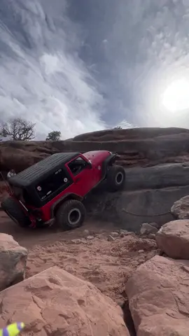 It’s all about finding the right line. #jeep #wrangler #rubicon #offroad #4x4