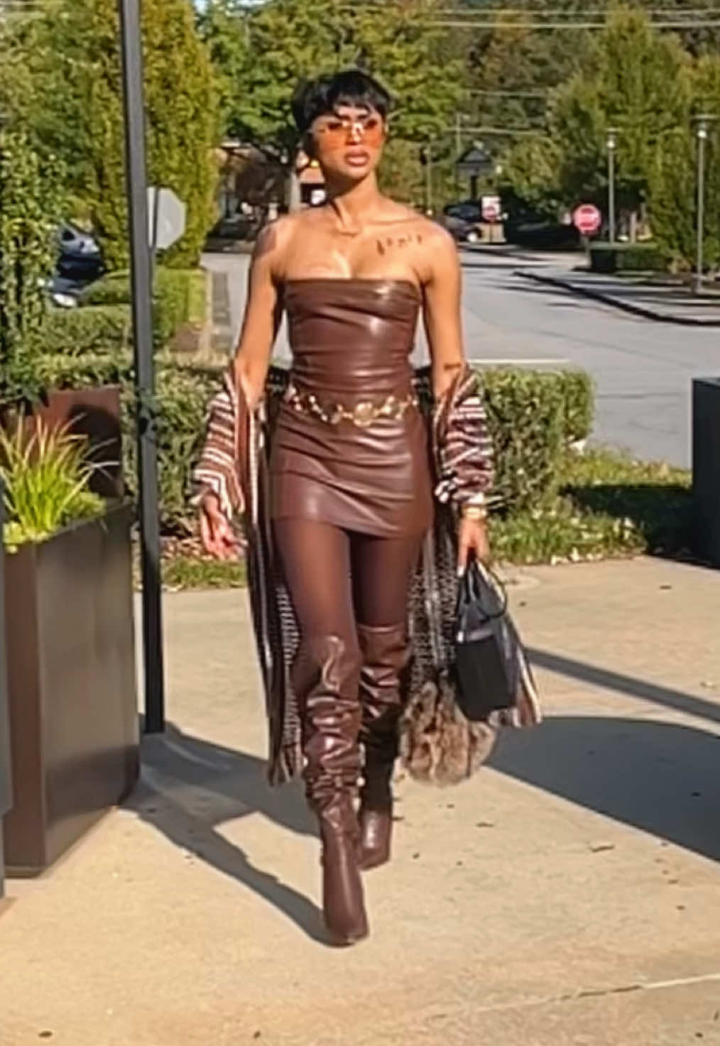 play with who you CAN play with 🤎 not me #daciasworld #dacia #fentybeauty #fyp 