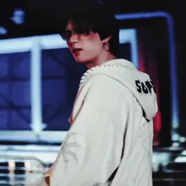 finally something to cry over for the next 2? maybe 3 weeks.  thank u brian. + so soo in love with the cover, their voices fit into the cover perfectly and this goes for the ganadara unit too (+they look adorableeee) #brian #brianedit #ampersandone #ampersandoneedit #brianho 