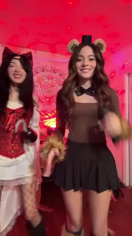 🍕@Ava #fnaf #fivenightsatfreddys #halloween 