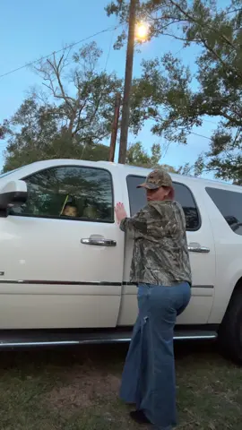 my husband working and me entertaining him and pissing off the neighbors 😂