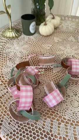 need to make one of these every season 🤎 #fallcraft #craftideas #girlythings 