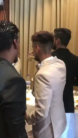 යකෝ මනමාලයට පෙව්ව්ව් කවුද 🥲😂 #tiktok #trendingtiktok #fyp #wedding #eventhouse #foryou #fypシ #weddingtiktok #foryoupage #viral #trending #like 