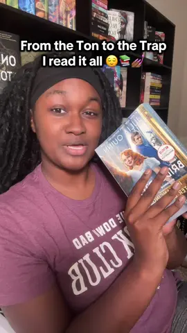 I read both the Booktok darlings and the ones that start with a shootout. Balance 😌  Giving @Jenny 🧚‍♀️🩵📚 her flowers because this twist on the trend was too good not to do 💅🏾 #BookTok #UrbanFiction #RomanceBooks #ReadersOfTikTok #BookishHumor