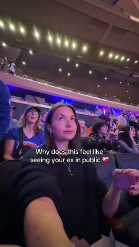 cmon Harry we wanna say goodnight to you!!!!!!