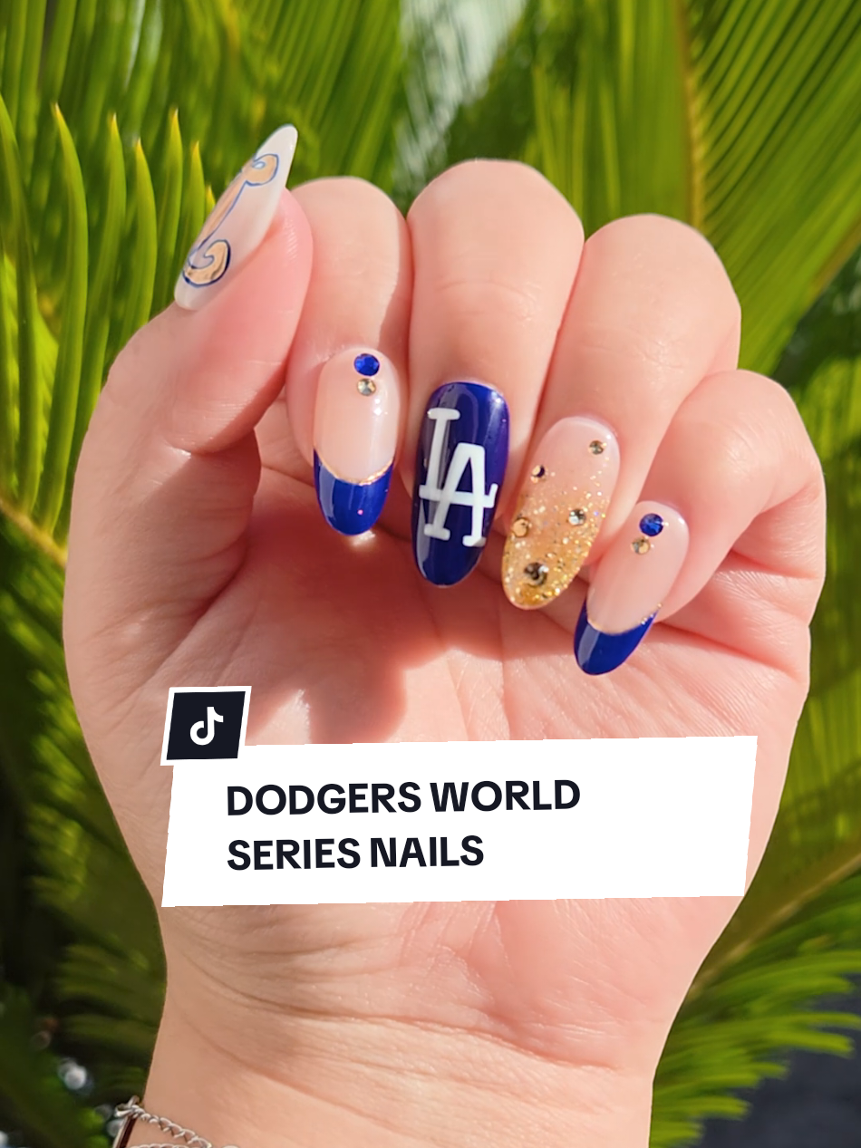 Let's go Dodgers!!! Had to make a set to celebrate the World Series!  #nailart #nails #dodgersnails #dodgers #WorldSeries 